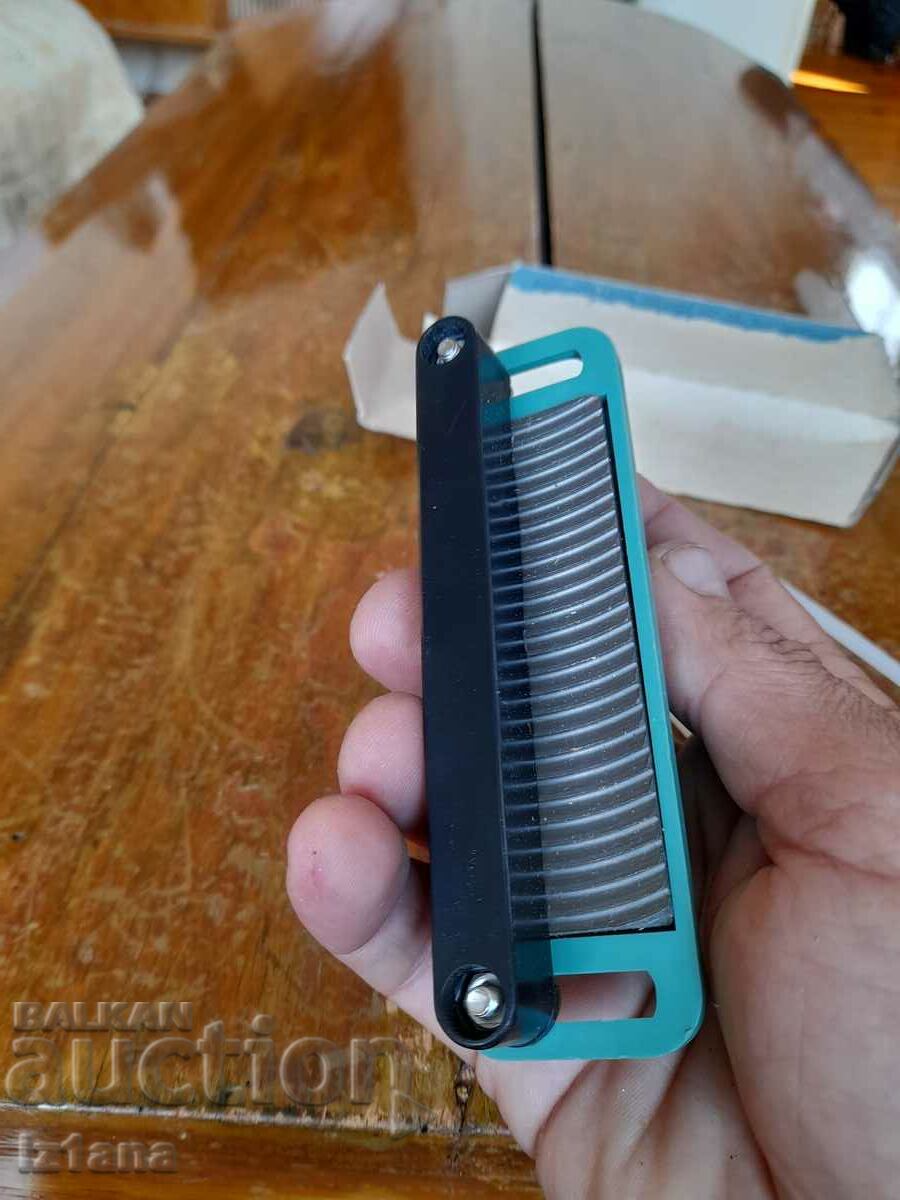 Dispozitiv vechi pentru ascuțirea marginilor schiurilor - 5