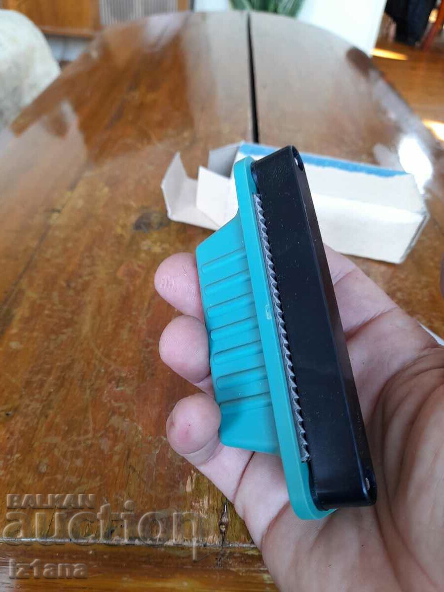 Dispozitiv vechi pentru ascuțirea marginilor schiurilor - 6