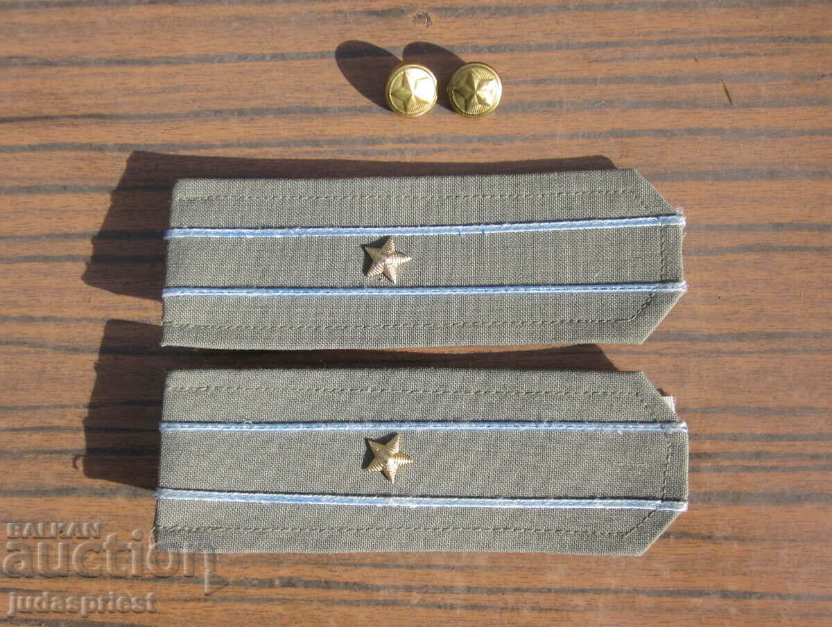 Επωμίδες Major της Βουλγαρικής Πολεμικής Αεροπορίας για καλοκαιρινή στολή με τιμή 15.00 BGN | € 7.67 Επωμίδες Major της Βουλγαρικής Πολεμικής Αεροπορίας για καλοκαιρινή στολή με τιμή 15.00 BGN | € 7.67