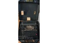 Vintage Hebros 1300 typewriter