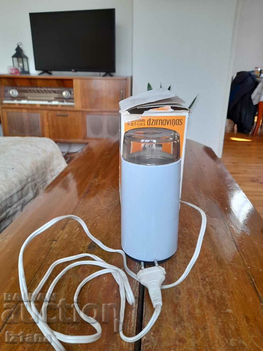 Old coffee grinder, grinder, Straume coffee grinder with price 65.00 BGN | € 33.23 Old coffee grinder, grinder, Straume coffee grinder with price 65.00 BGN | € 33.23