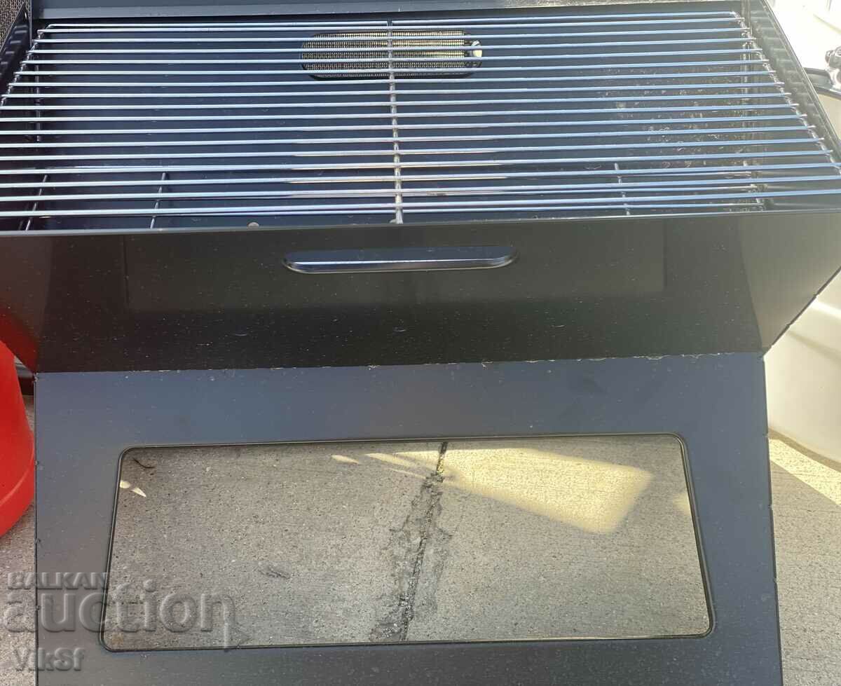 Delivery of Folding charcoal grill 450x300 Delivery of Folding charcoal grill 450x300