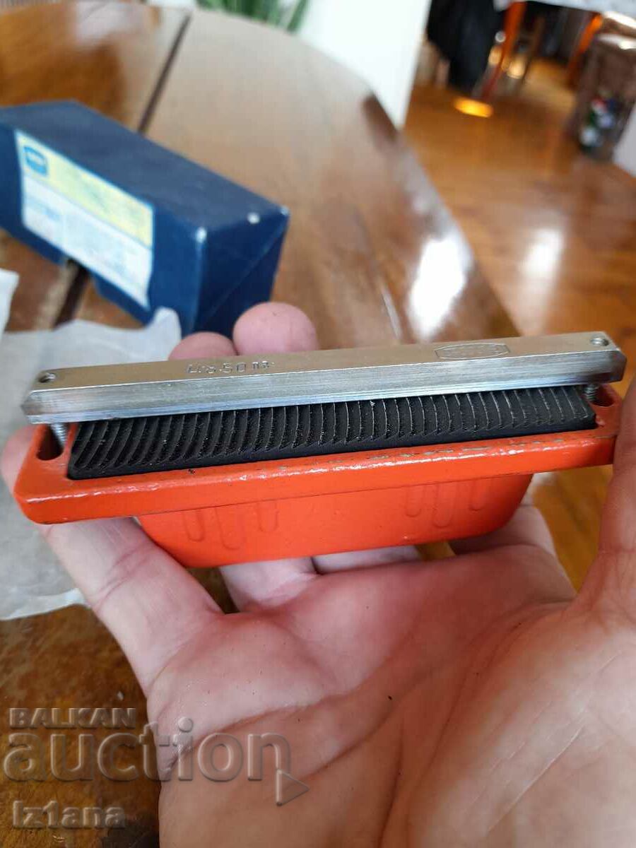 Delivery of Old device for sharpening ski edges Delivery of Old device for sharpening ski edges