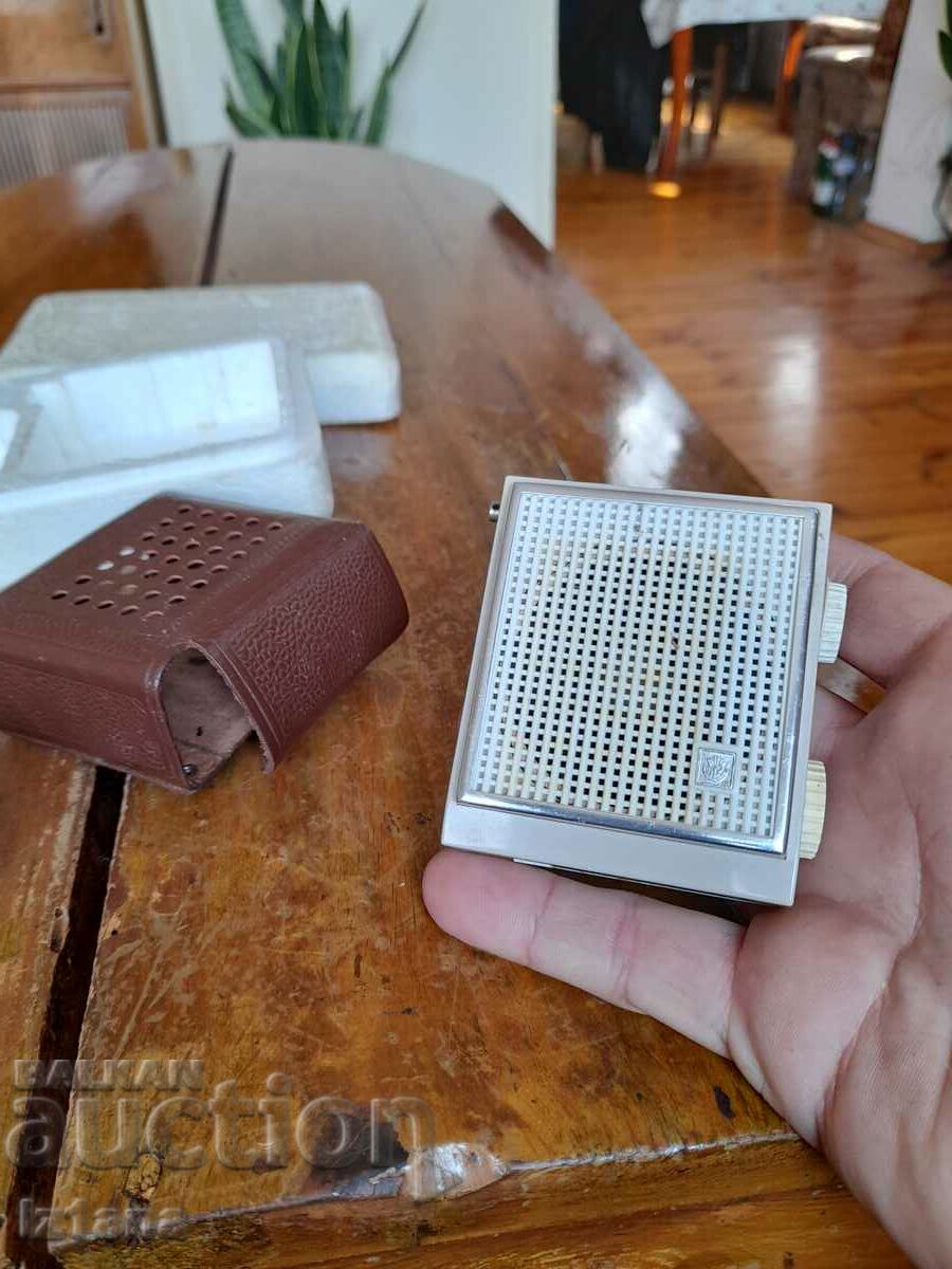 Livrarea Radio vechi, radio Cosmos-M