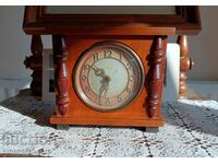 Beacon mantel clock, works