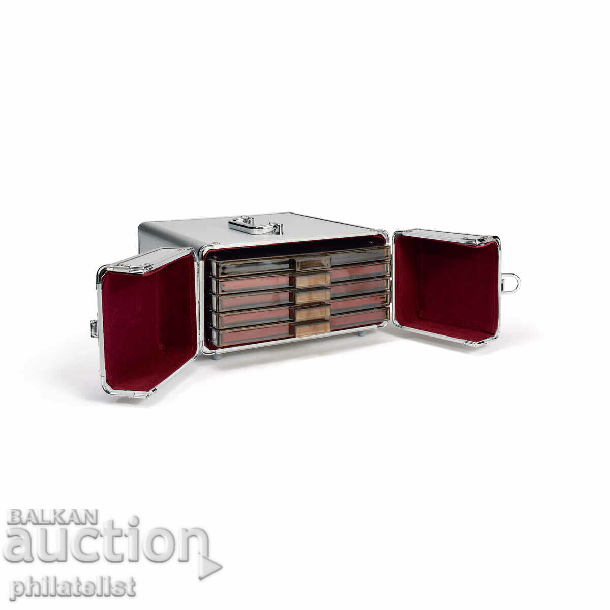 Delivery of Leuchtturm MB 5 - Aluminum case for 5 MB boxes / boards Delivery of Leuchtturm MB 5 - Aluminum case for 5 MB boxes / boards