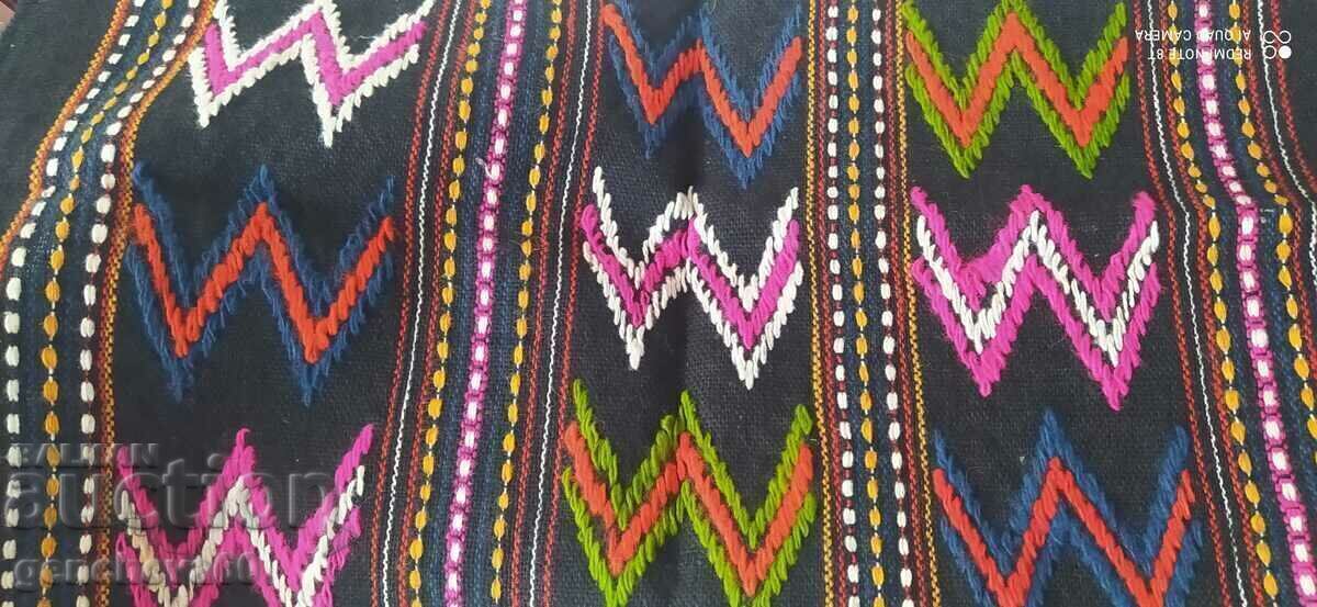 Woven, embroidered pillowcase with price 25.00 BGN | € 12.78 Woven, embroidered pillowcase with price 25.00 BGN | € 12.78