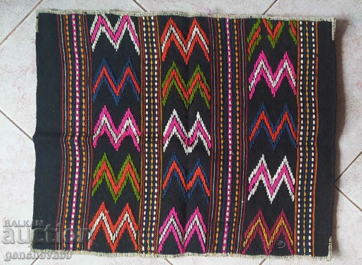 Woven, embroidered pillowcase - 6 Woven, embroidered pillowcase - 6