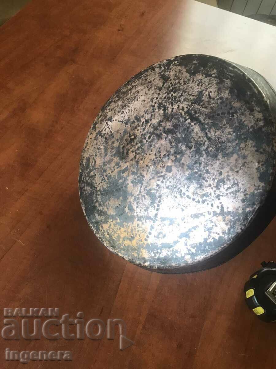 Auction MASSIVE ANTIQUE COPPER HONEY TRAY - 600 GR. Auction MASSIVE ANTIQUE COPPER HONEY TRAY - 600 GR.