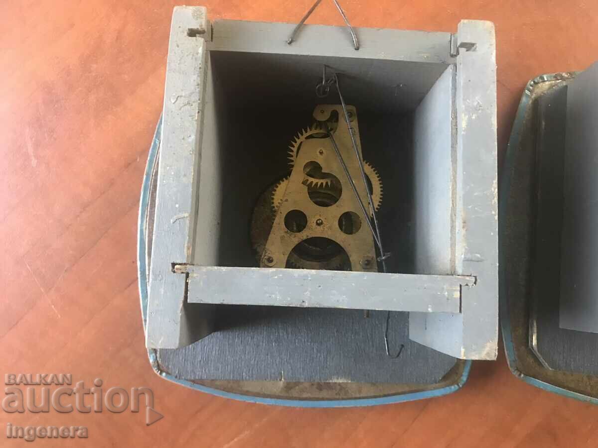 MECHANICAL WALL CLOCK-LIGHTHOUSE-USSR-2 NUMBERS - 6 MECHANICAL WALL CLOCK-LIGHTHOUSE-USSR-2 NUMBERS - 6