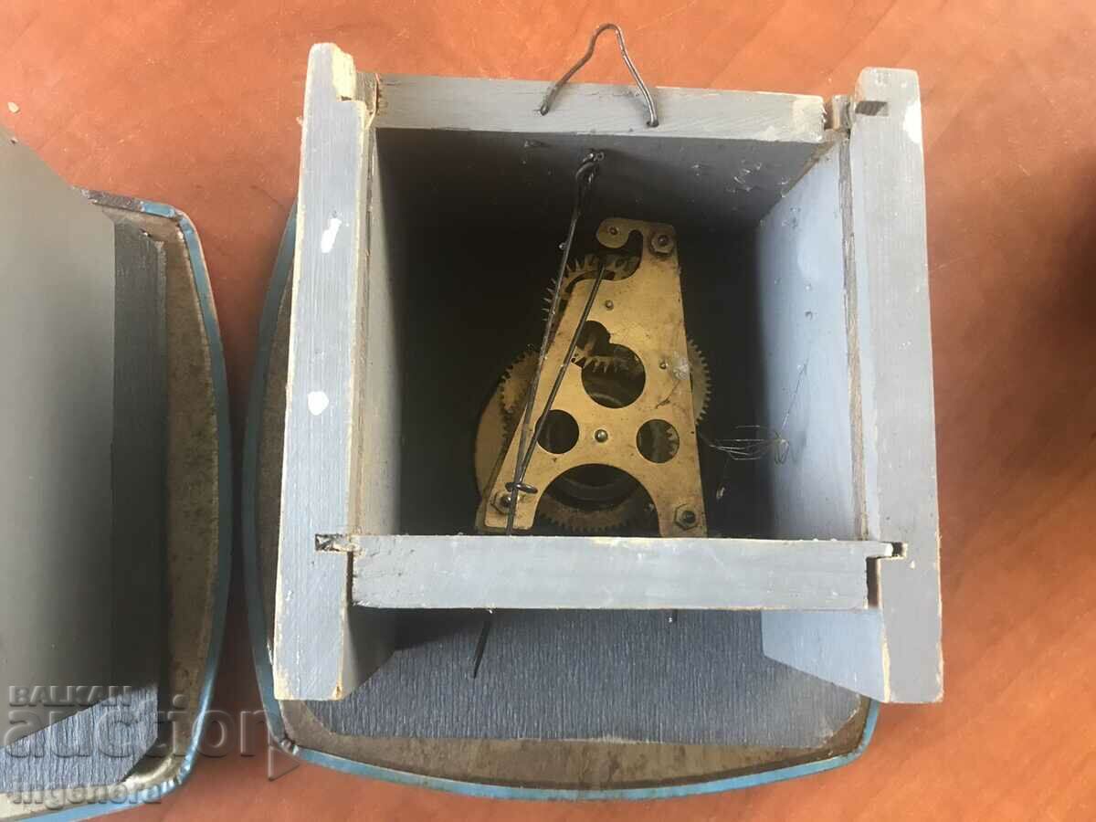 MECHANICAL WALL CLOCK-LIGHTHOUSE-USSR-2 NUMBERS - 7 MECHANICAL WALL CLOCK-LIGHTHOUSE-USSR-2 NUMBERS - 7