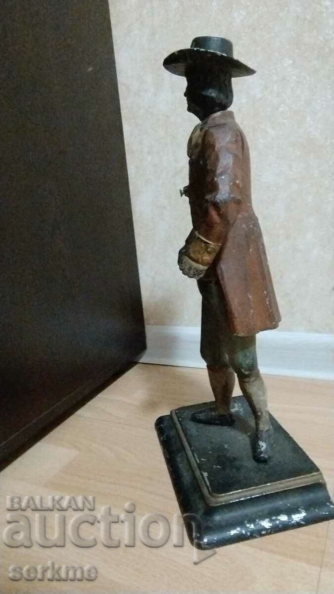 Μεταλλική φιγούρα με τιμή 30.00 BGN | € 15.34 Μεταλλική φιγούρα με τιμή 30.00 BGN | € 15.34