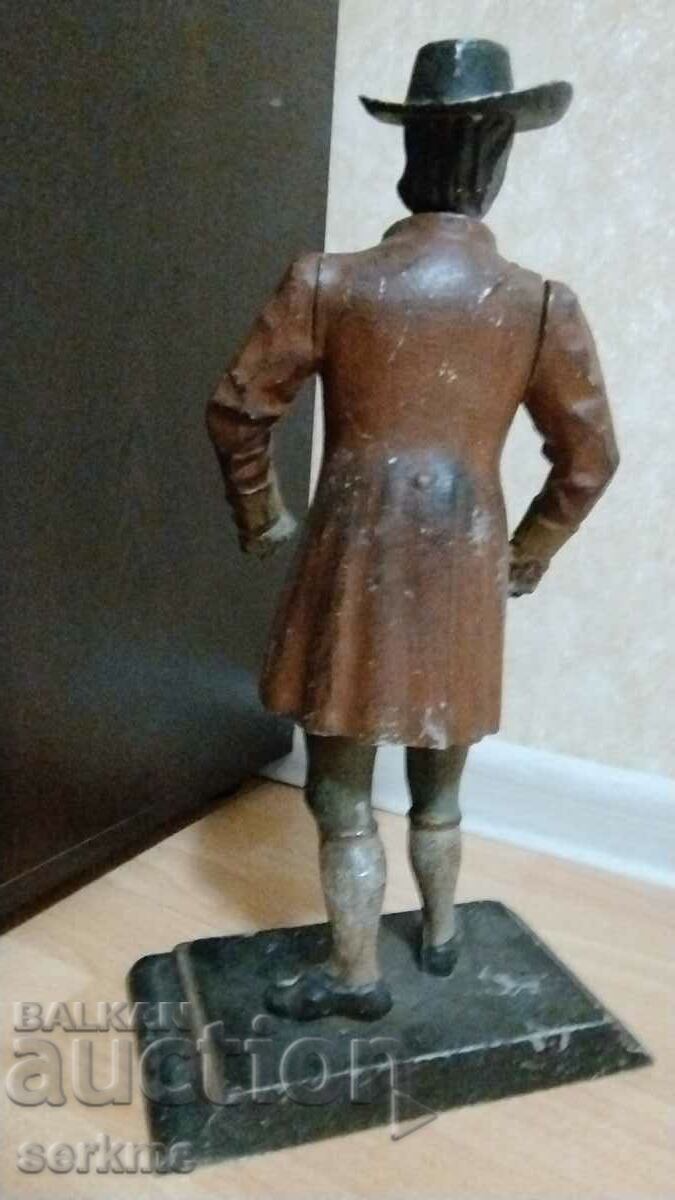 Δημοπρασία Μεταλλική φιγούρα Δημοπρασία Μεταλλική φιγούρα