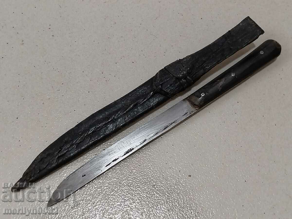 Auction Old shepherd's knife knife with kaniya karakulak kireni from horn Auction Old shepherd's knife knife with kaniya karakulak kireni from horn