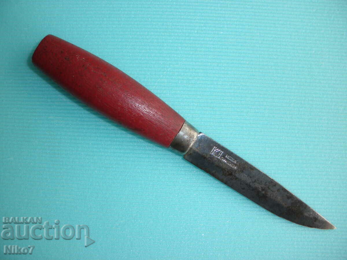"MORA" - old Swedish knife. "MORA" - old Swedish knife.