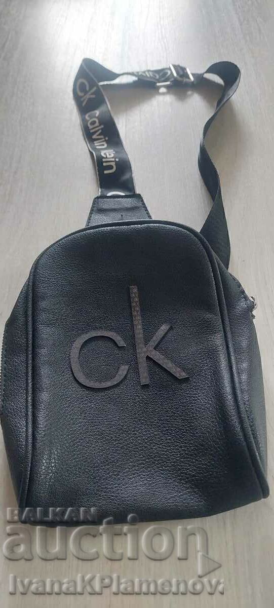 Чантичка дамска отлична с цена 8.00 €