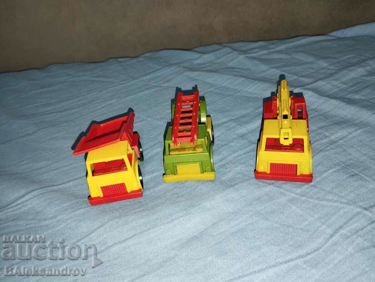 Delivery of Lot of old bg. toys