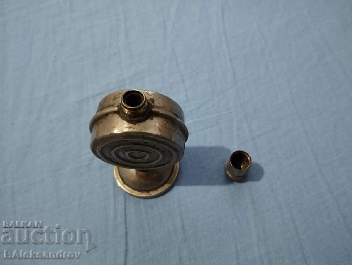 Аукцион Старо метално шишенце Аукцион Старо метално шишенце