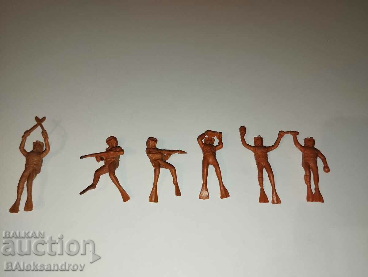 Lot of divers - 5 Lot of divers - 5