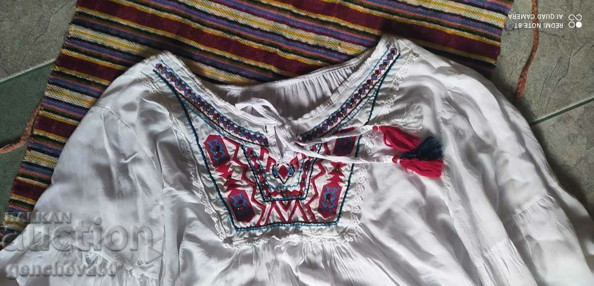 Authentic woven apron and shirt - 5 Authentic woven apron and shirt - 5