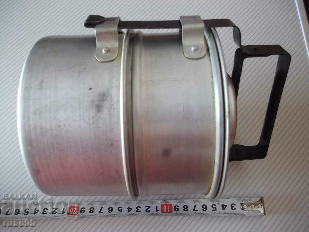 Аукцион Комплект от 2 бр. канчета за храна от соца Аукцион Комплект от 2 бр. канчета за храна от соца