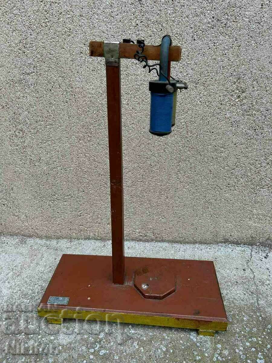 Teaching Model Model in Physics UCHTEHPROM with price 65.00 BGN | € 33.23 Teaching Model Model in Physics UCHTEHPROM with price 65.00 BGN | € 33.23