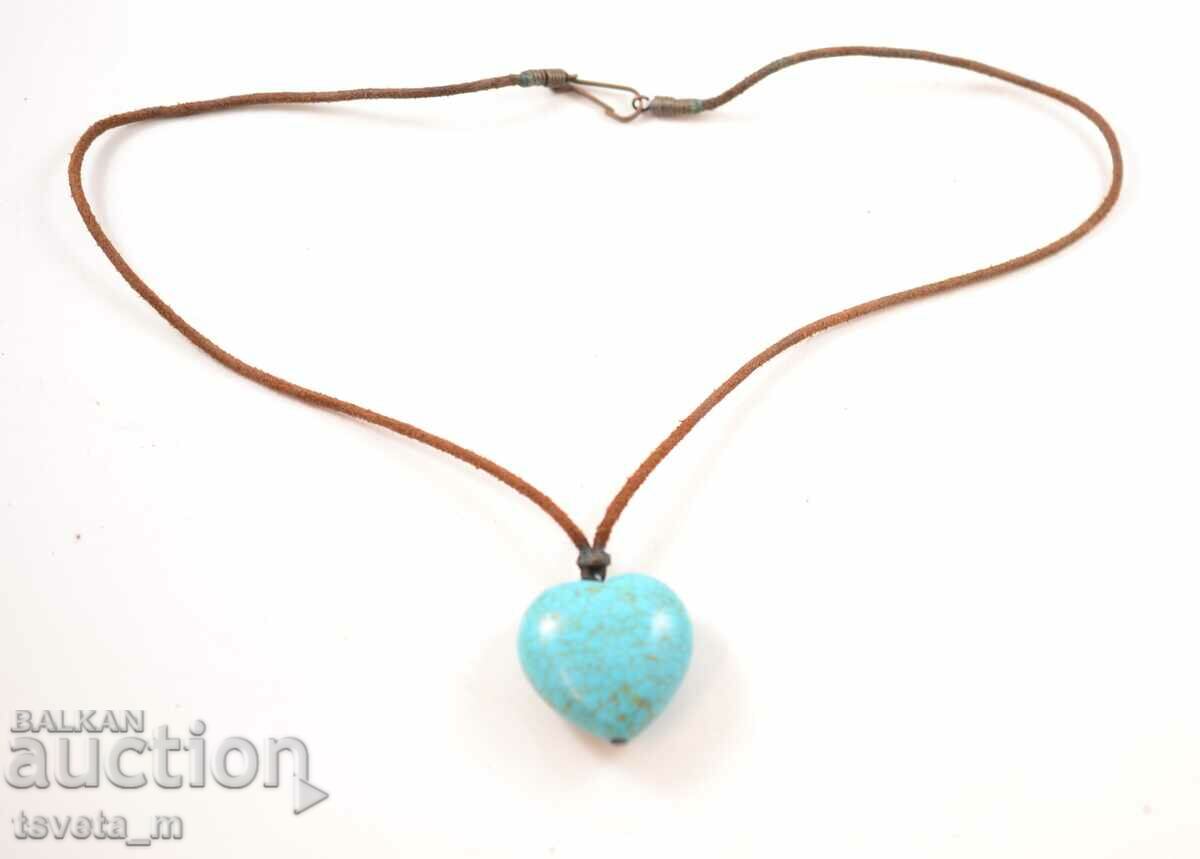 NECKLACE MEDALLION PENDANT HEART NATURAL STONE