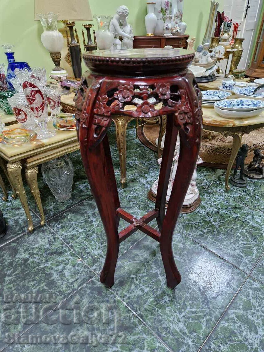 Auction A lovely antique wooden coffee table with a marble top Auction A lovely antique wooden coffee table with a marble top