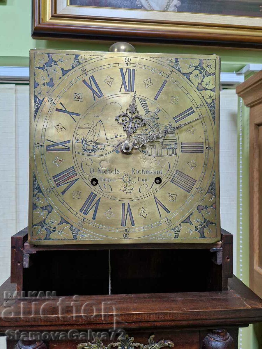 Auction A lovely antique collectible parquet clock Auction A lovely antique collectible parquet clock
