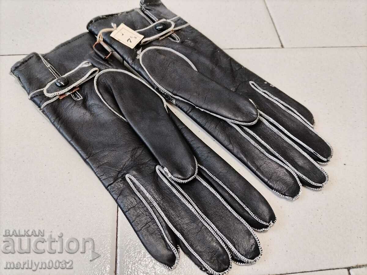 Delivery of Women's leather gloves UNUSED Kingdom of Bulgaria 1920s Delivery of Women's leather gloves UNUSED Kingdom of Bulgaria 1920s