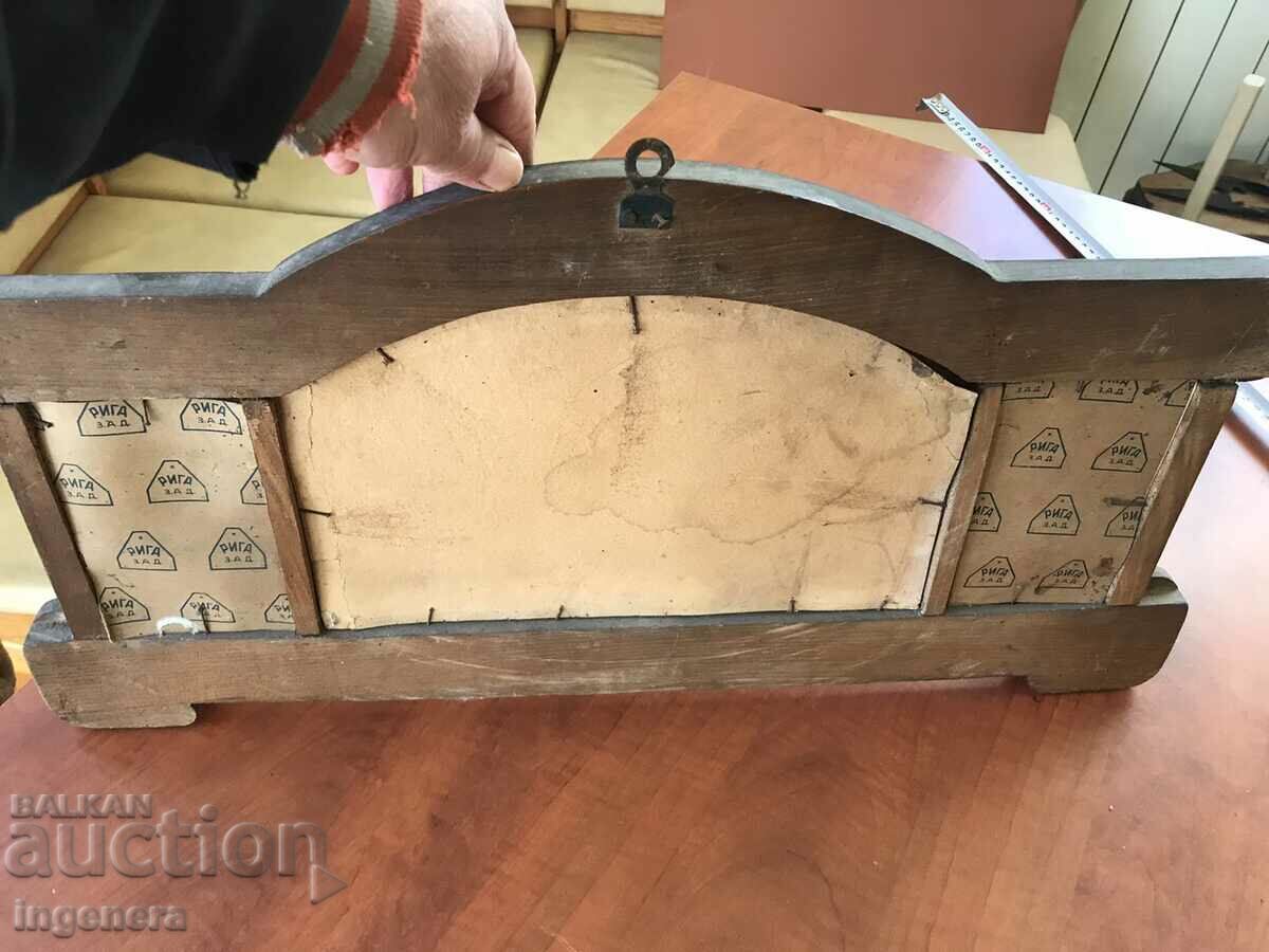 TOWEL RACK MIRROR SHELF WOOD FROM THE EARLY SOC - 6 TOWEL RACK MIRROR SHELF WOOD FROM THE EARLY SOC - 6