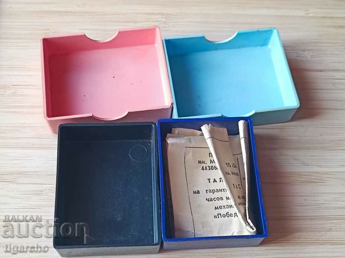 Παράδοση Κουτιά για ρωσικά ρολόγια Παράδοση Κουτιά για ρωσικά ρολόγια