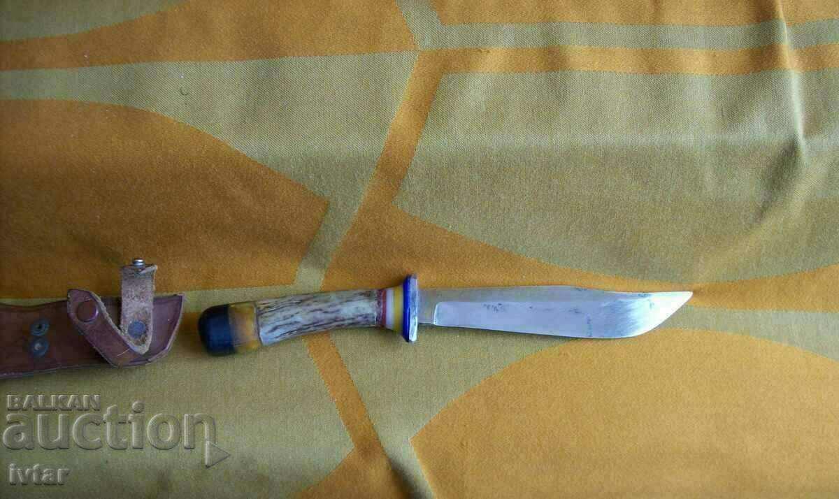 Auction Knife - 3 Auction Knife - 3