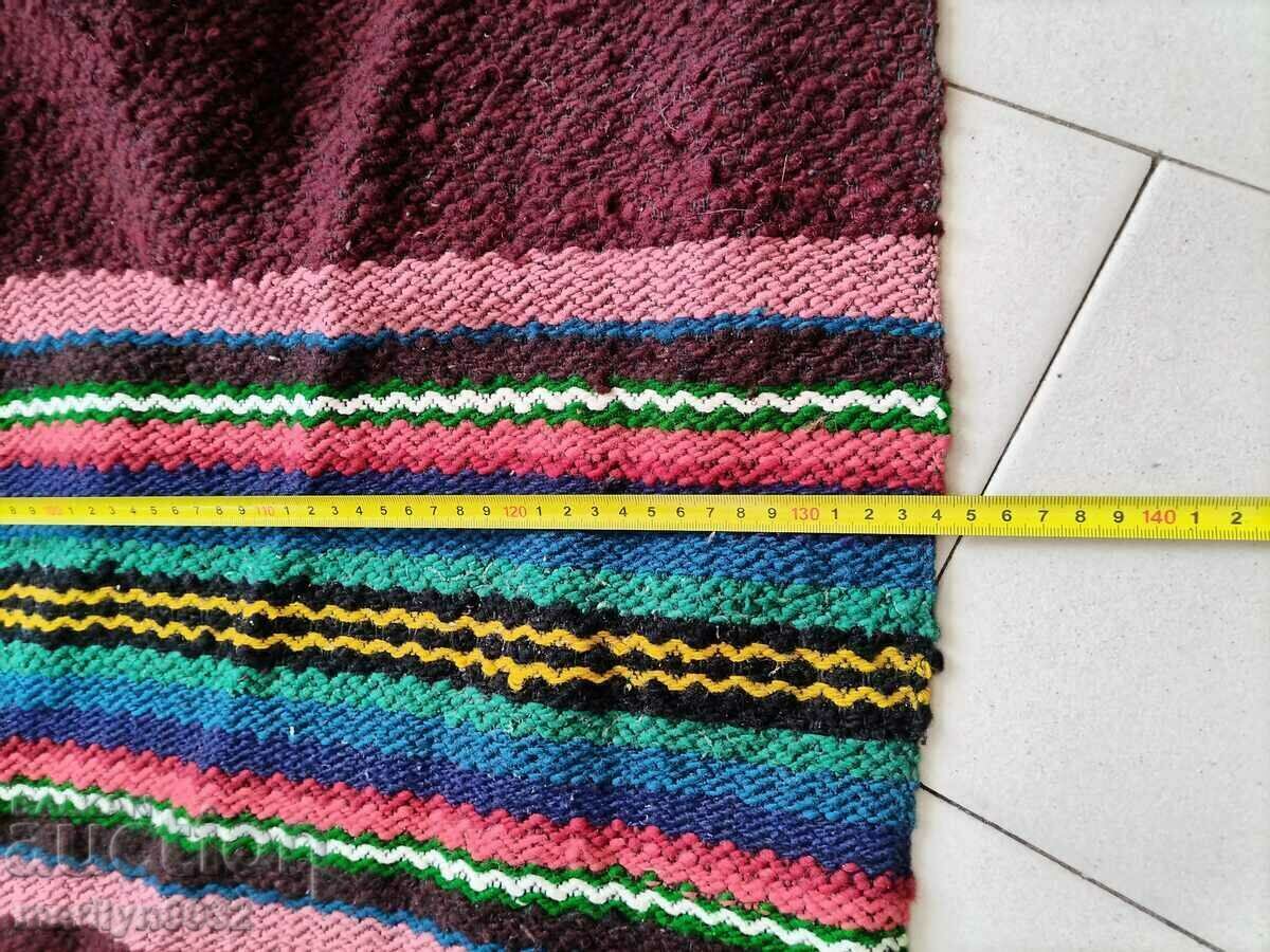 Παράδοση Χειροποίητο μάλλινο χαλί 13,0/1,35 μέτρα Παράδοση Χειροποίητο μάλλινο χαλί 13,0/1,35 μέτρα