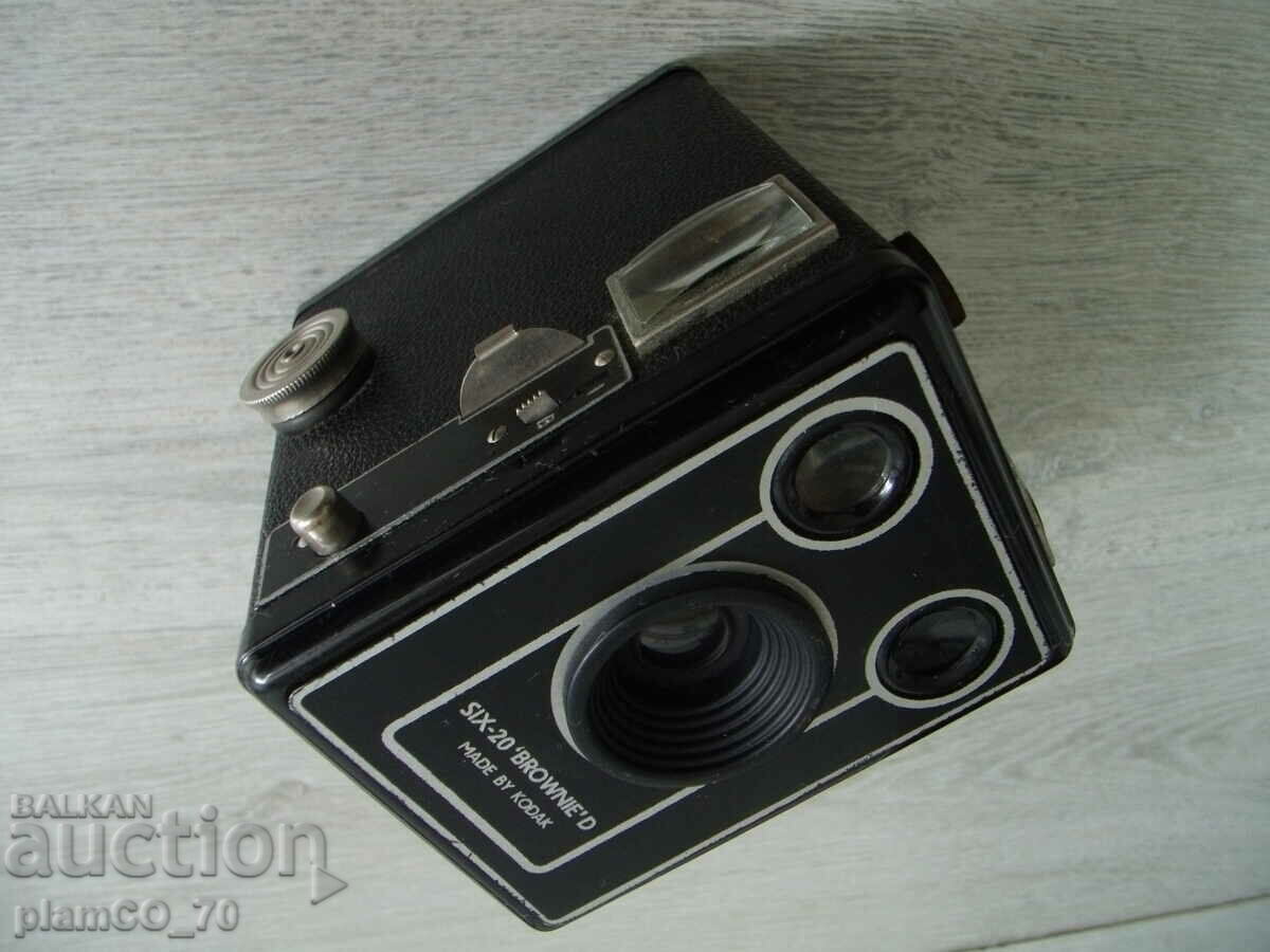 #*7717 old camera - Kodak SIX 20 BROWINED with price 60.00 BGN | € 30.68 #*7717 old camera - Kodak SIX 20 BROWINED with price 60.00 BGN | € 30.68