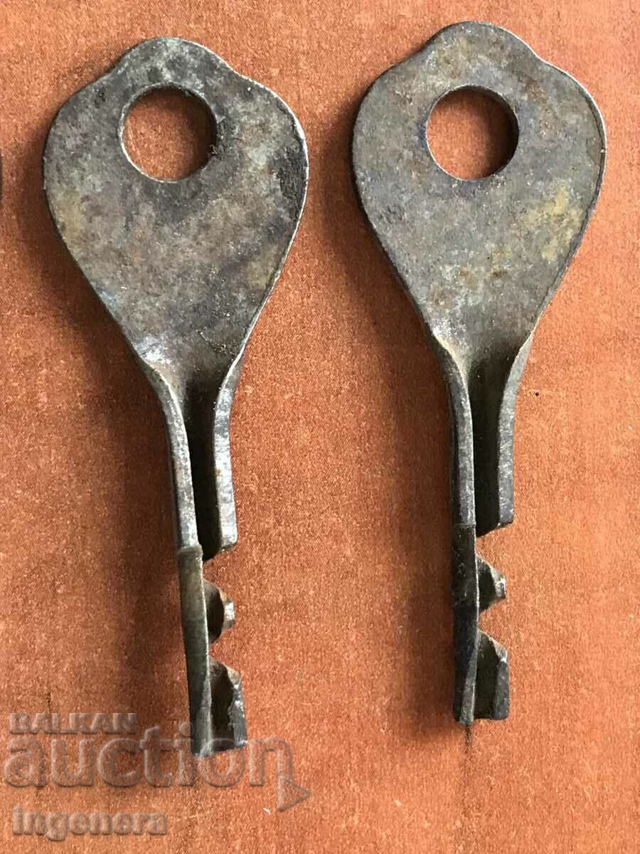 Auction SHEET METAL KEY ANTIQUE-3 PCS. Auction SHEET METAL KEY ANTIQUE-3 PCS.