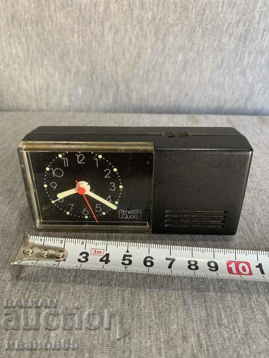 Ξυπνητήρι χαλαζία με τιμή 10.00 BGN | € 5.11 Ξυπνητήρι χαλαζία με τιμή 10.00 BGN | € 5.11