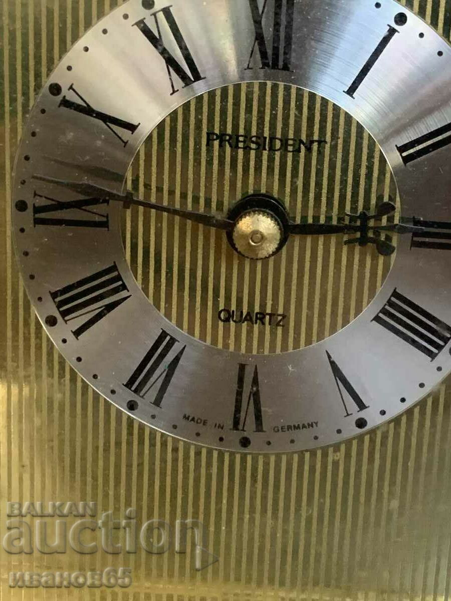 Auction desk clock Auction desk clock