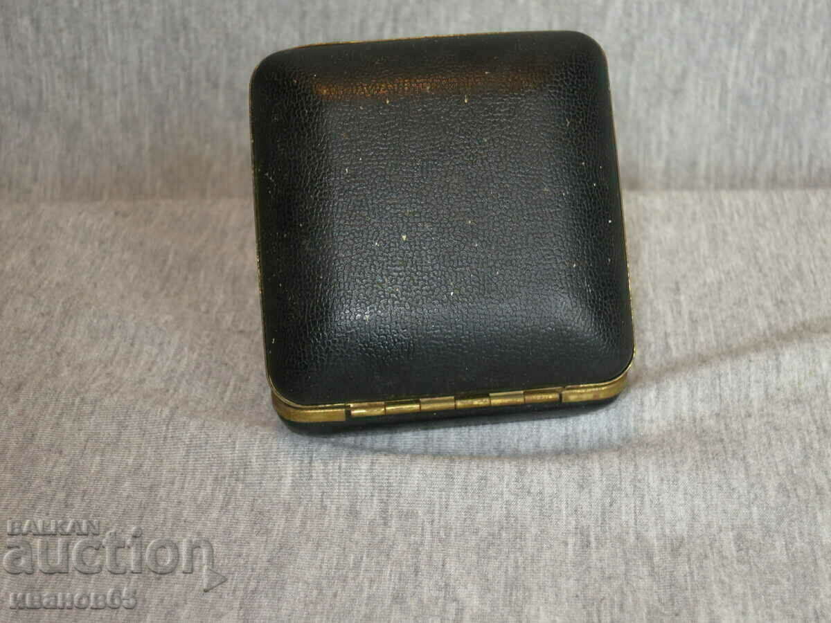 Auction old tourist alarm clock Auction old tourist alarm clock