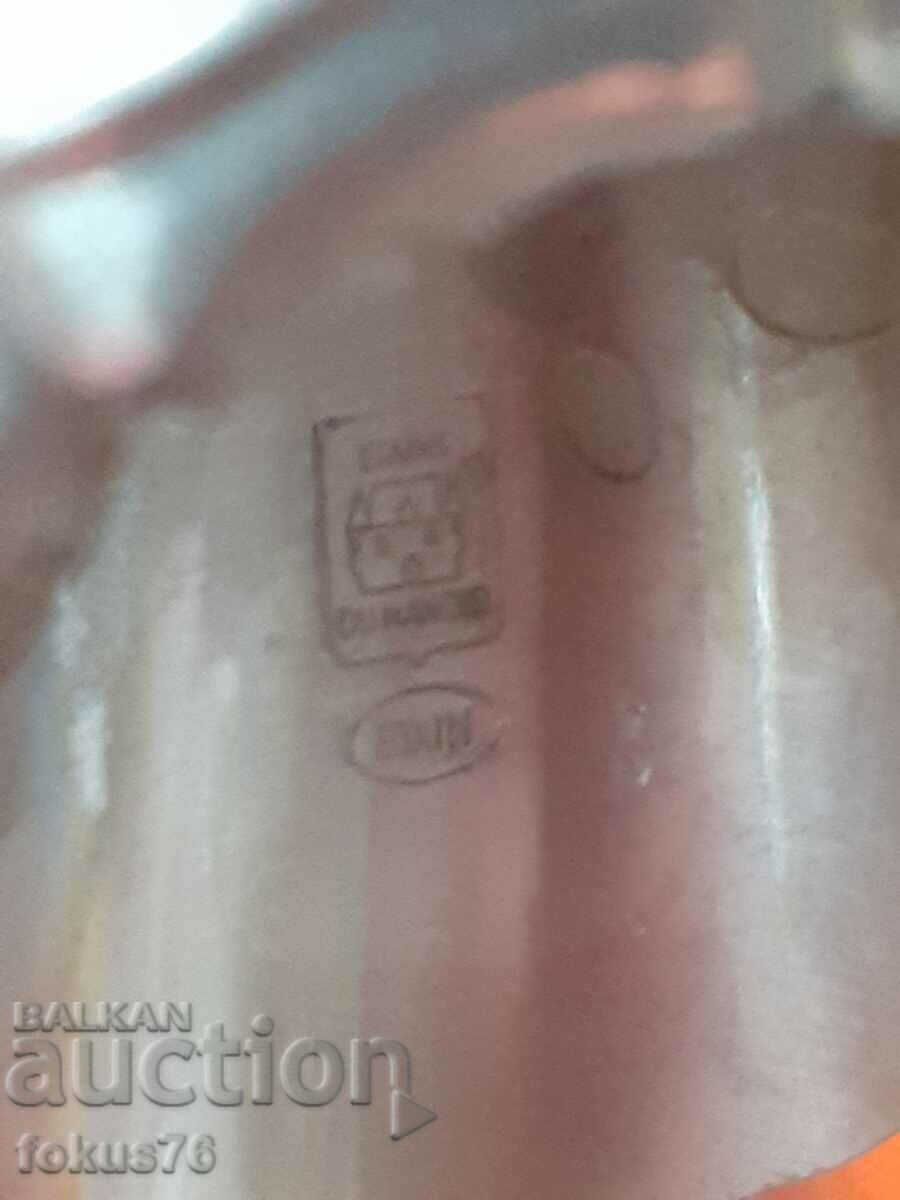 Auction A lovely carafe carafe silver plated marked Dumanoir Etain Auction A lovely carafe carafe silver plated marked Dumanoir Etain