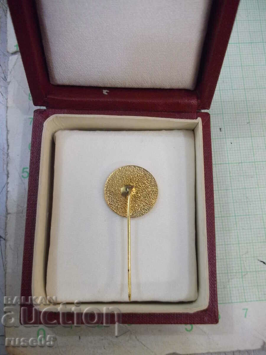 Golden "Union of Lawyers in Bulgaria" badge with box with price 50.00 BGN | € 25.56 Golden "Union of Lawyers in Bulgaria" badge with box with price 50.00 BGN | € 25.56