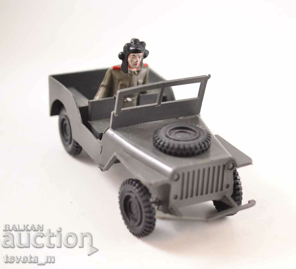 Delivery of WWII plastic toy jeep with soldier - children's toys Delivery of WWII plastic toy jeep with soldier - children's toys