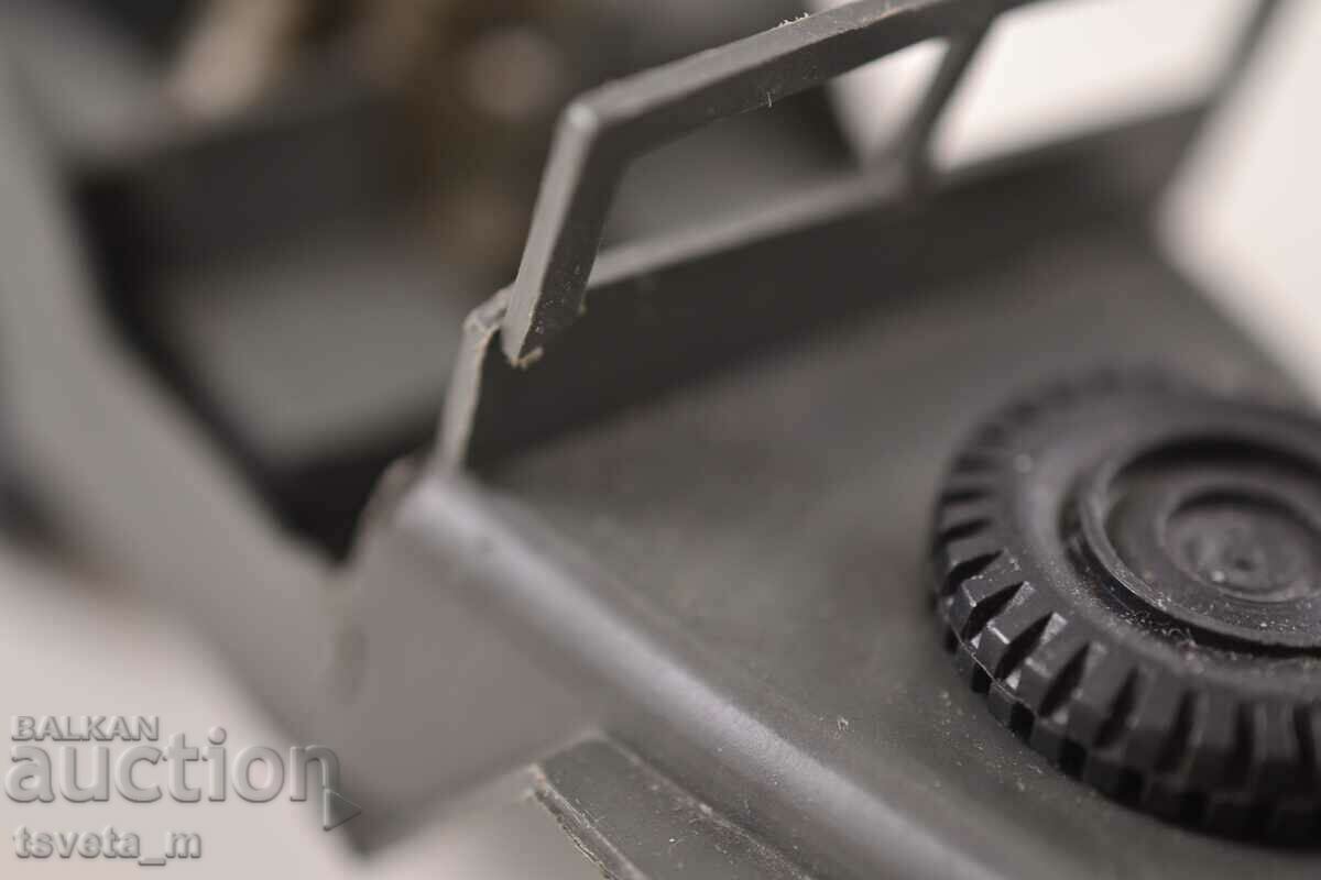 WWII plastic toy jeep with soldier - children's toys - 7 WWII plastic toy jeep with soldier - children's toys - 7