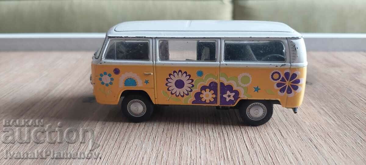 Licitație Cărucior metalic pentru colecționari