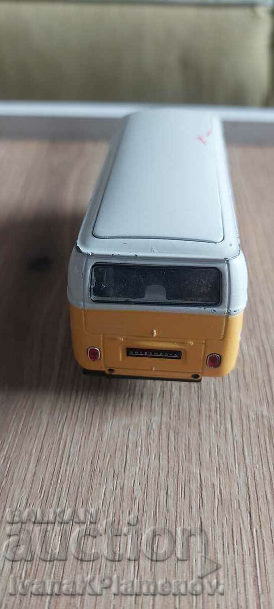 Livrarea Cărucior metalic pentru colecționari