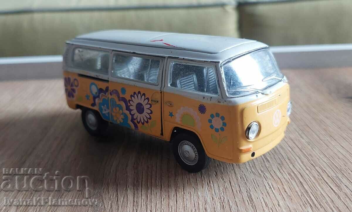 Cărucior metalic pentru colecționari