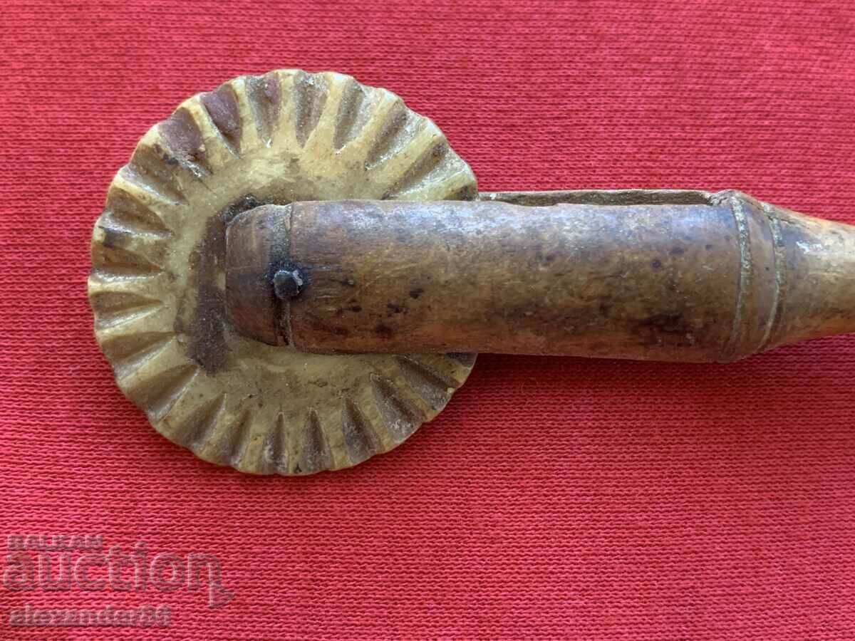 An old instrument with price 10.00 BGN | € 5.11