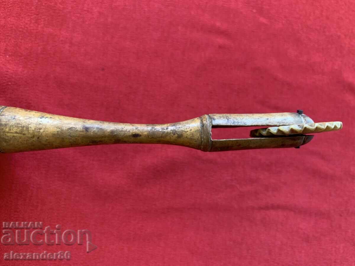 An old instrument - 5