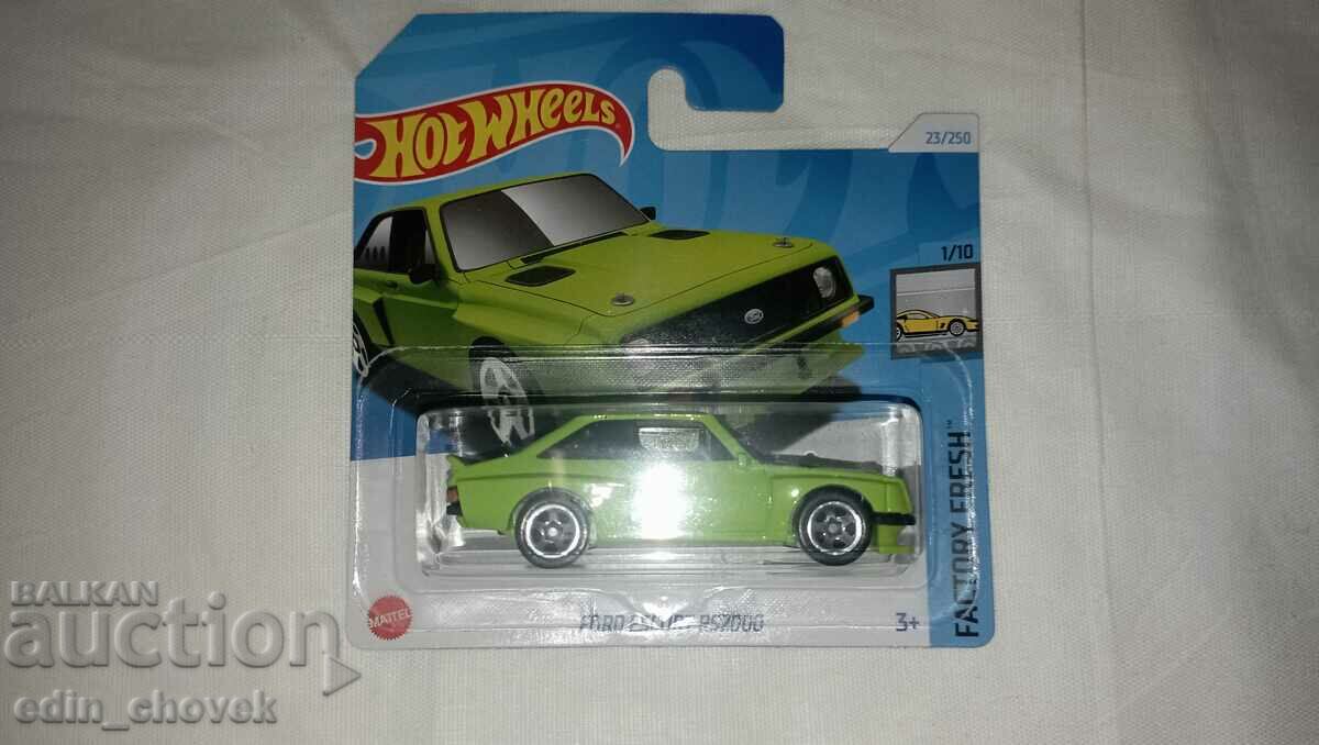 Hot Wheels Ford Escort RS 2000. New