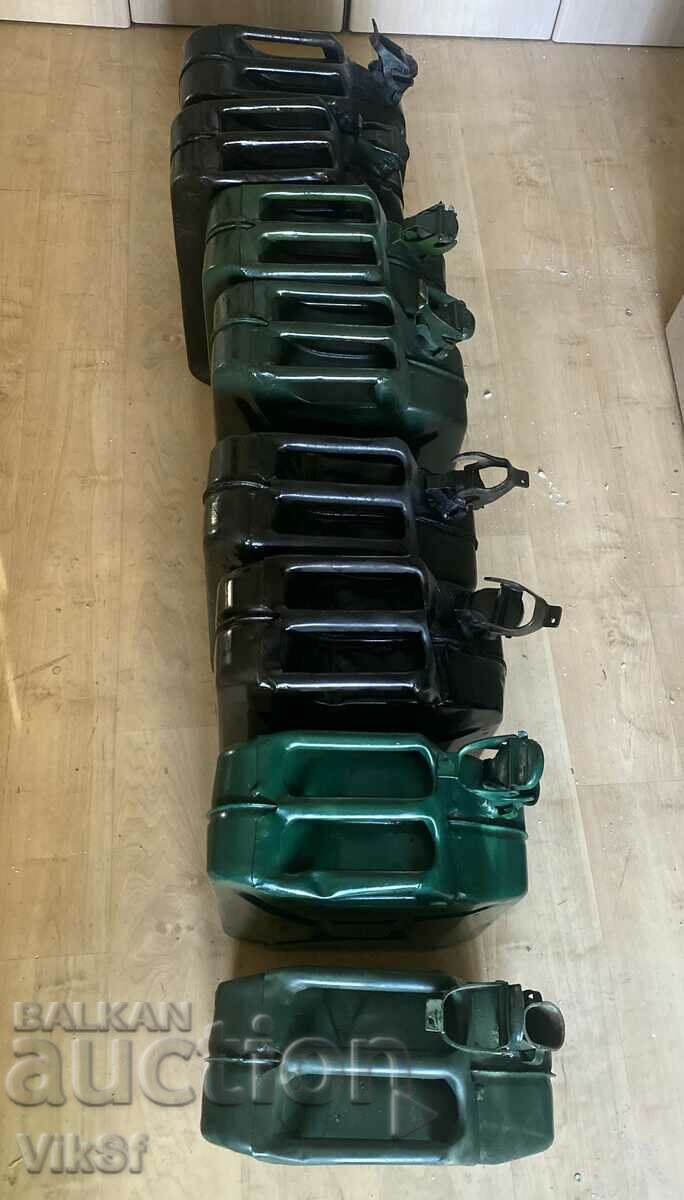 Metal can for fuel 20 l with price 22.50 BGN | € 11.50 Metal can for fuel 20 l with price 22.50 BGN | € 11.50